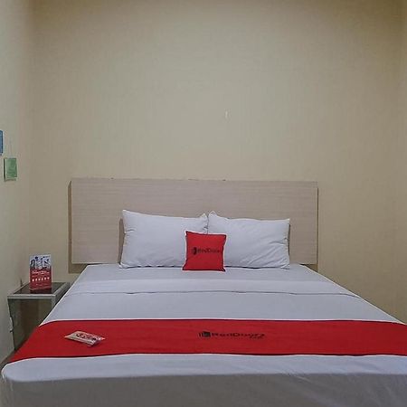 Reddoorz Near Kantor Walikota Bontang Nyerakat Extérieur photo